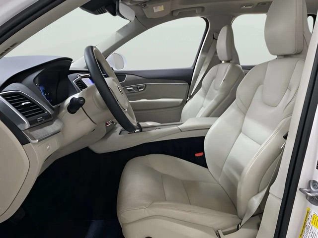 Used 2024 Volvo XC90 B6 Core AWD/4WD image 21