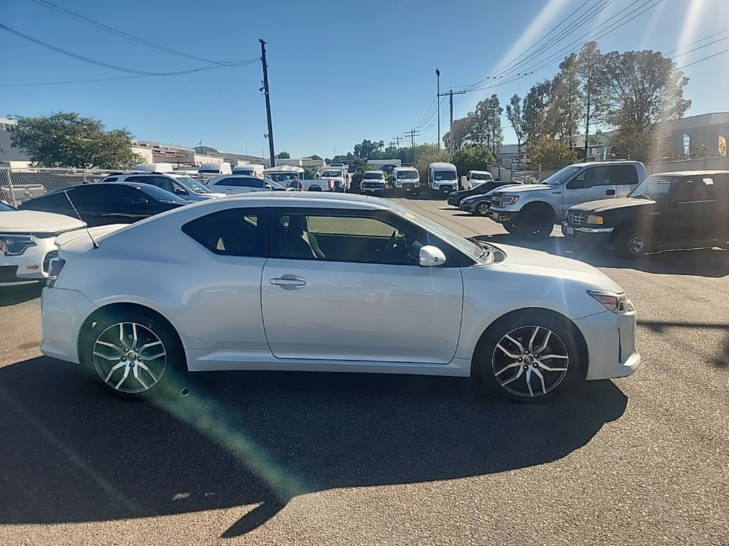 Used 2016 Scion tC FWD image 17