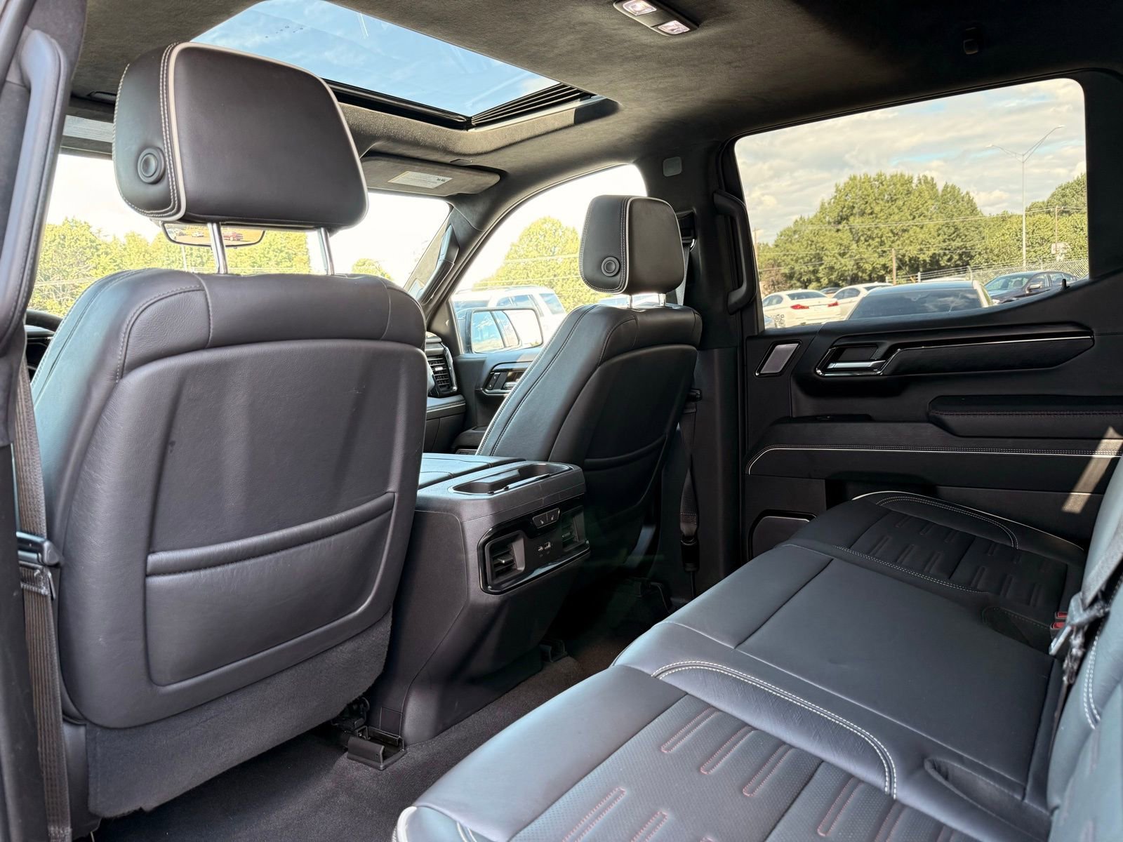 Used 2023 GMC Sierra 1500 AT4X image 24