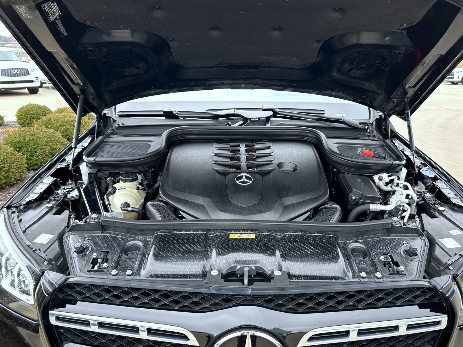 Used 2022 Mercedes-Benz GLS 580 4MATIC image 26