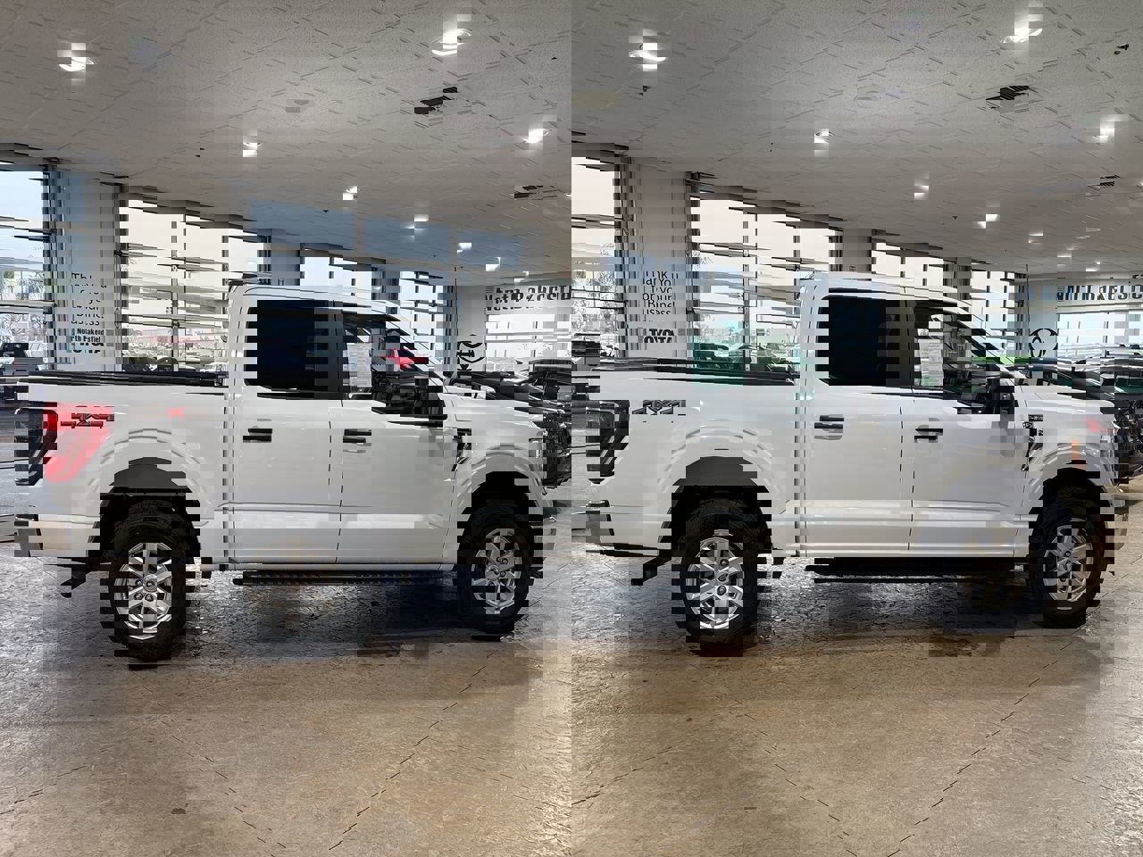 Used 2022 Ford F150 XLT w/ Trailer Tow Package image 3