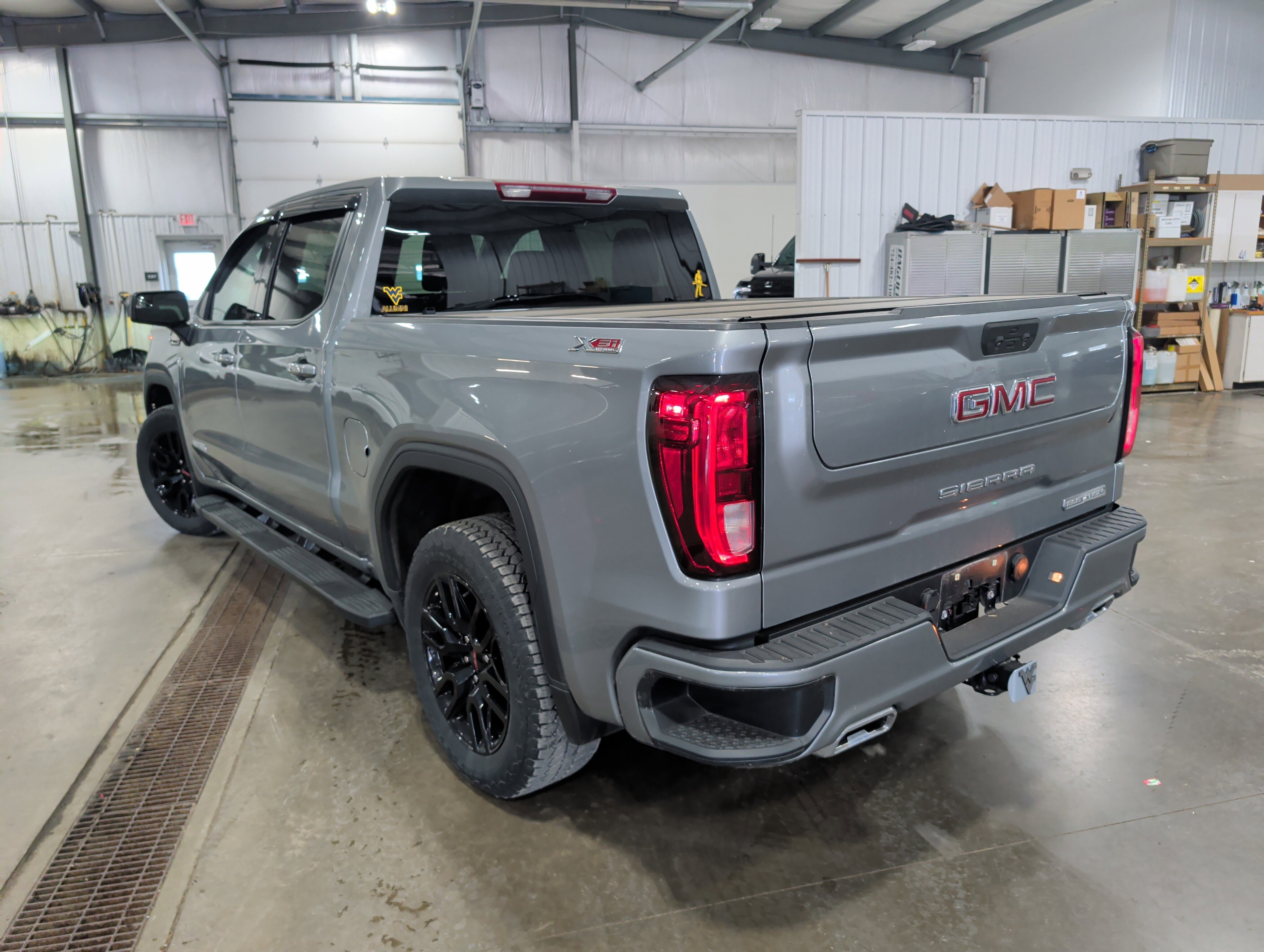 Used 2024 GMC Sierra 1500 Elevation w/ X31 Off-Road Package AWD/4WD image 4