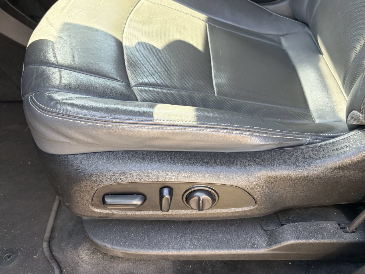 Used 2019 Buick Enclave Essence FWD image 8