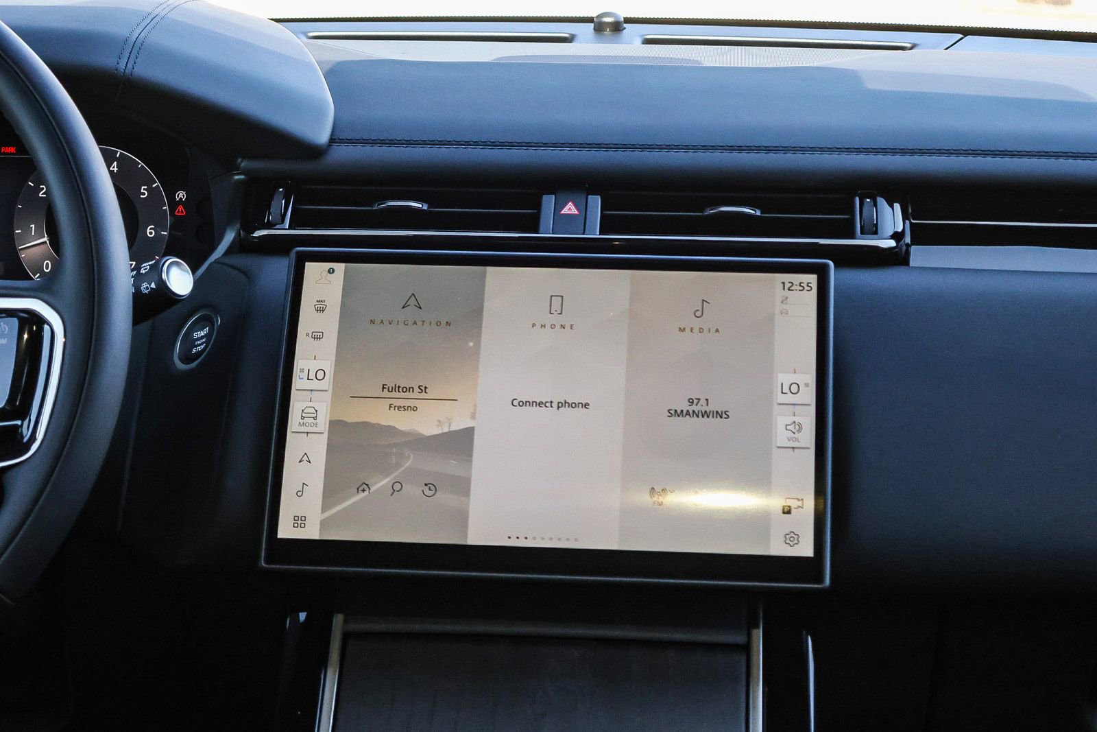 New 2026 Land Rover Range Rover Velar Dynamic SE image 22