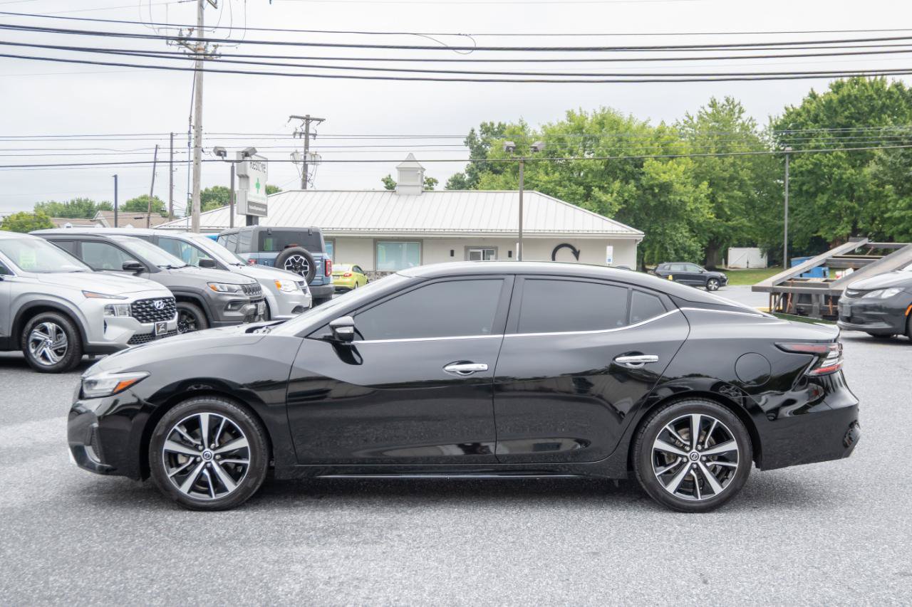 Used 2022 Nissan Maxima SV w/ Floor Mat Group FWD image 8