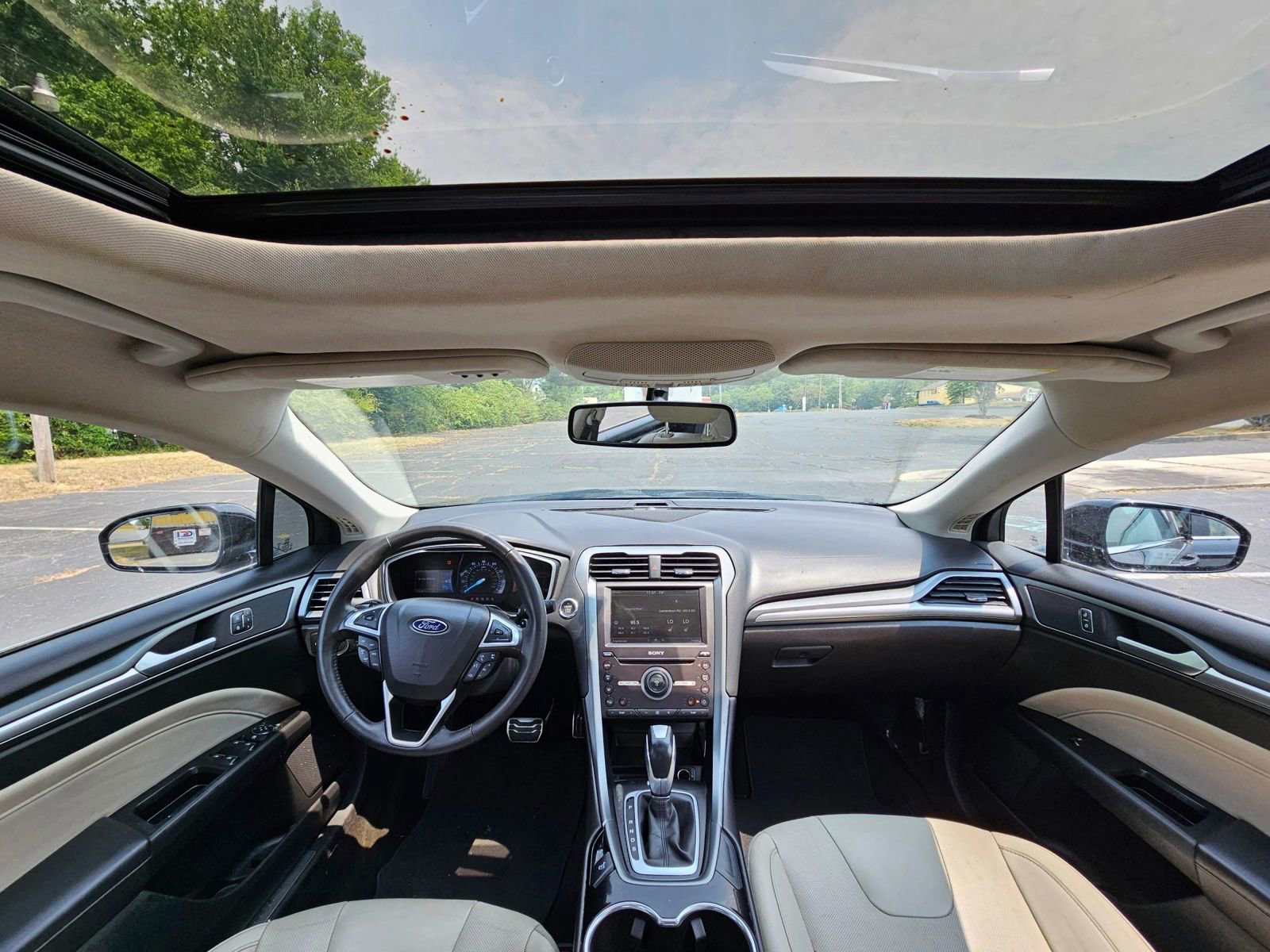 Used 2016 Ford Fusion Titanium image 16