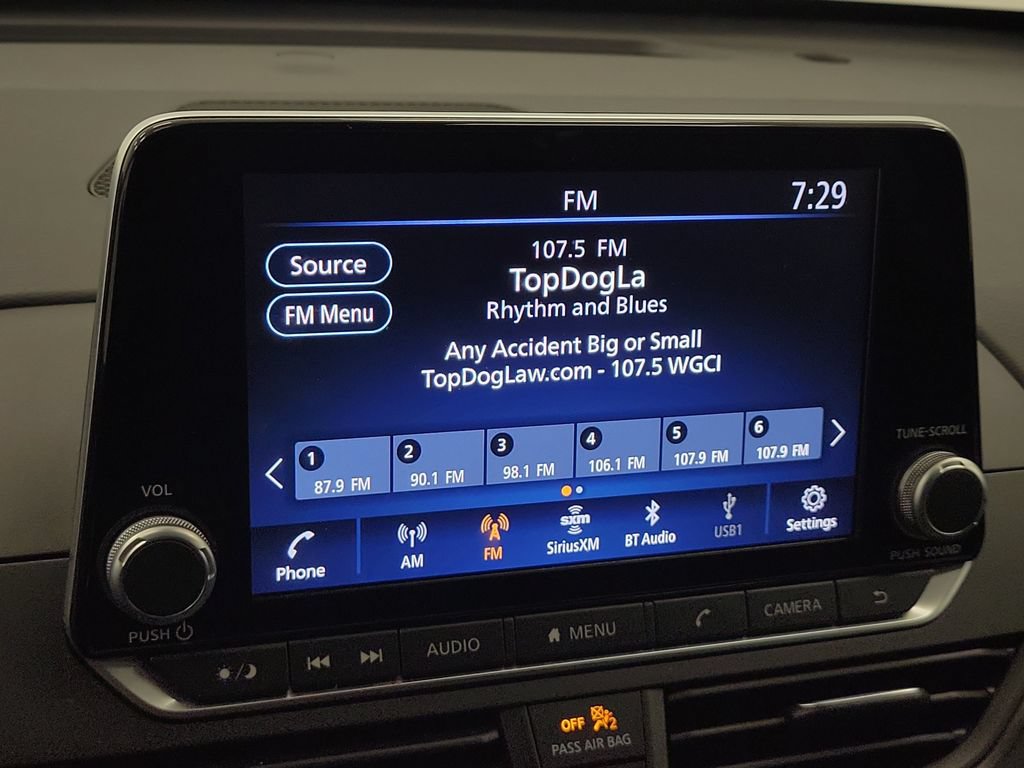Used 2025 Nissan Altima 2.5 SV FWD image 20