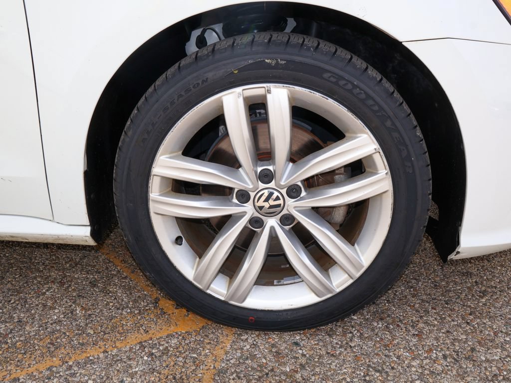 Used 2019 Volkswagen Passat 2.0T Wolfsburg FWD image 9