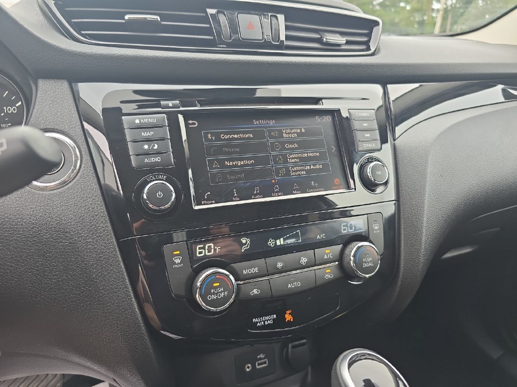 Used 2021 Nissan Rogue Sport SL w/ Premium Package AWD/4WD image 18