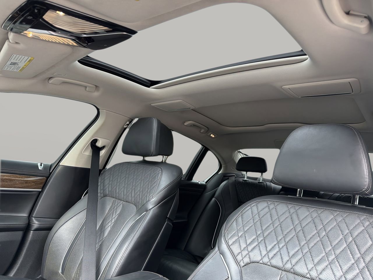 Used 2018 BMW 750i RWD image 20