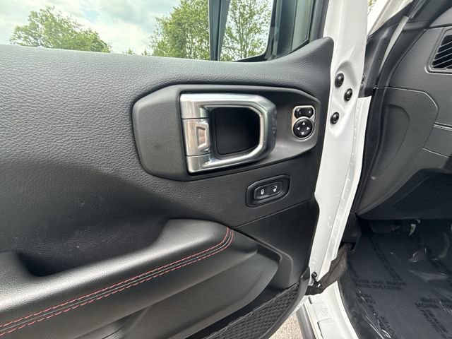 Used 2024 Jeep Gladiator Rubicon AWD/4WD image 13