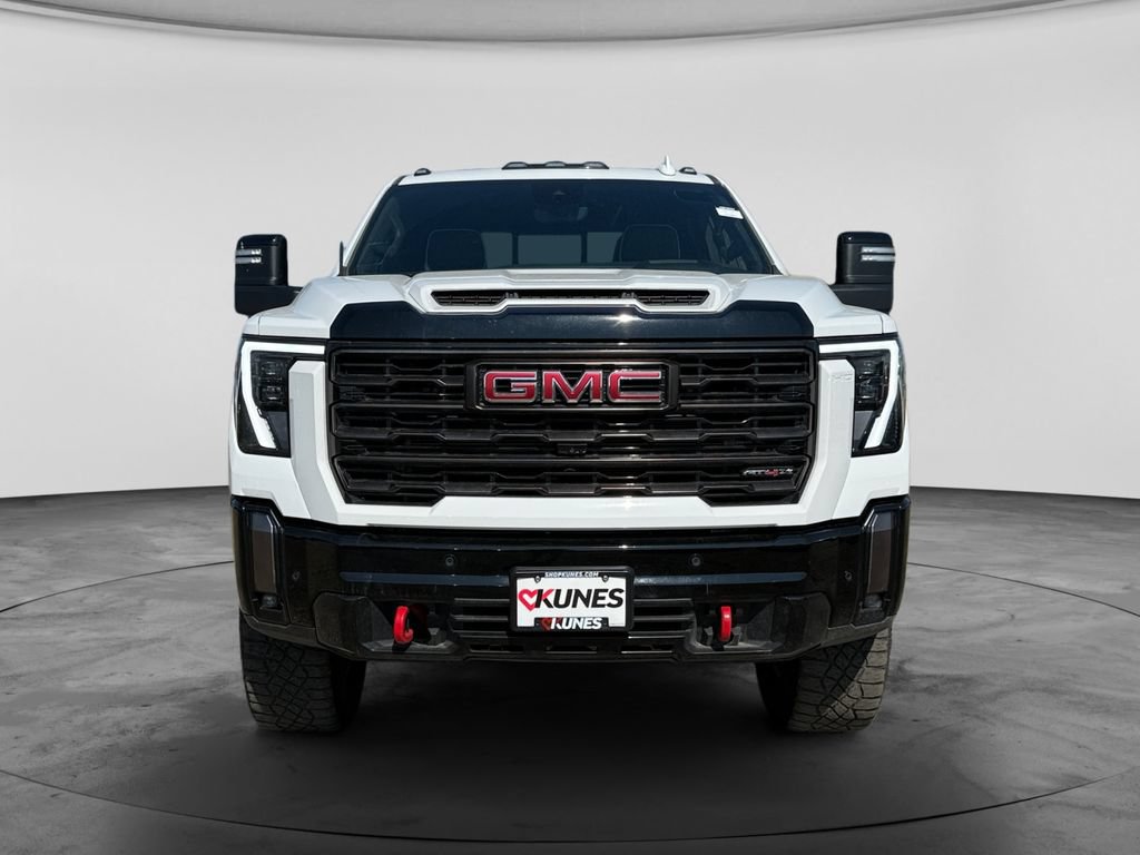 Used 2024 GMC Sierra 2500 AT4X AWD/4WD image 4