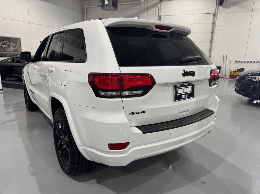 Used 2020 Jeep Grand Cherokee Altitude image 5