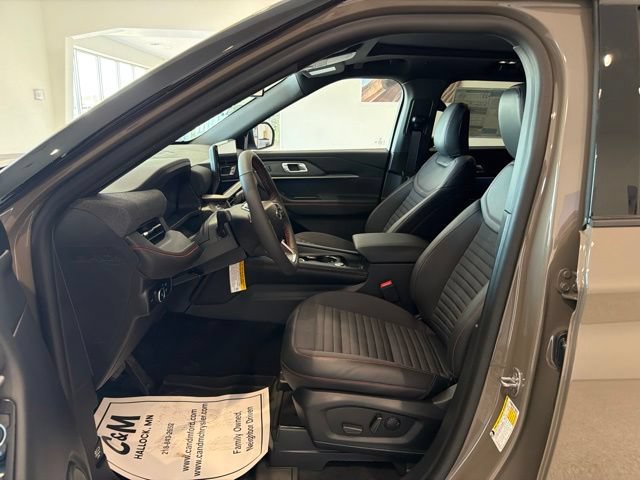 New 2026 Ford Explorer ST-Line w/ ST-Line Street Pack AWD/4WD image 10