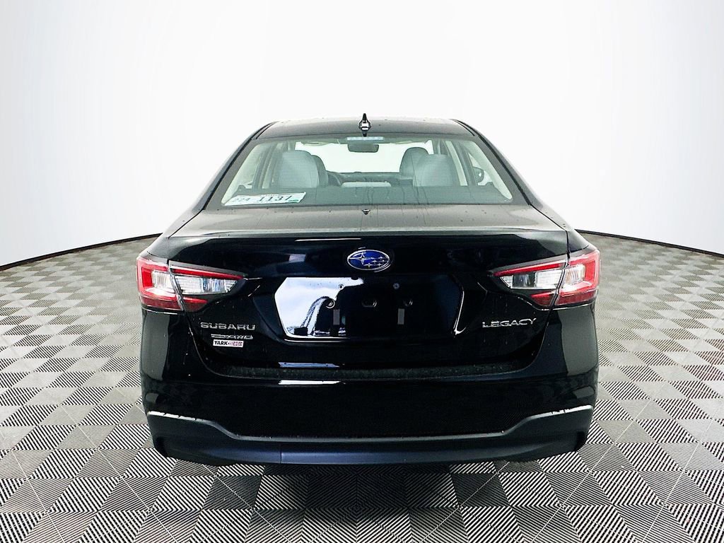 Used 2025 Subaru Legacy Premium AWD/4WD image 9