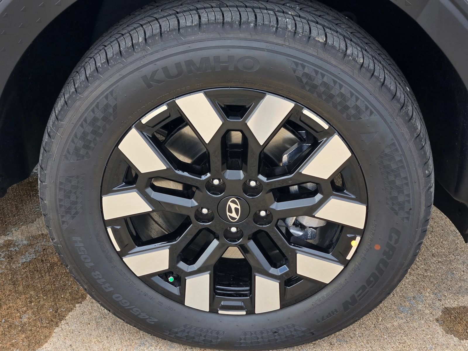 New 2027 Hyundai Santa Cruz SE FWD image 7