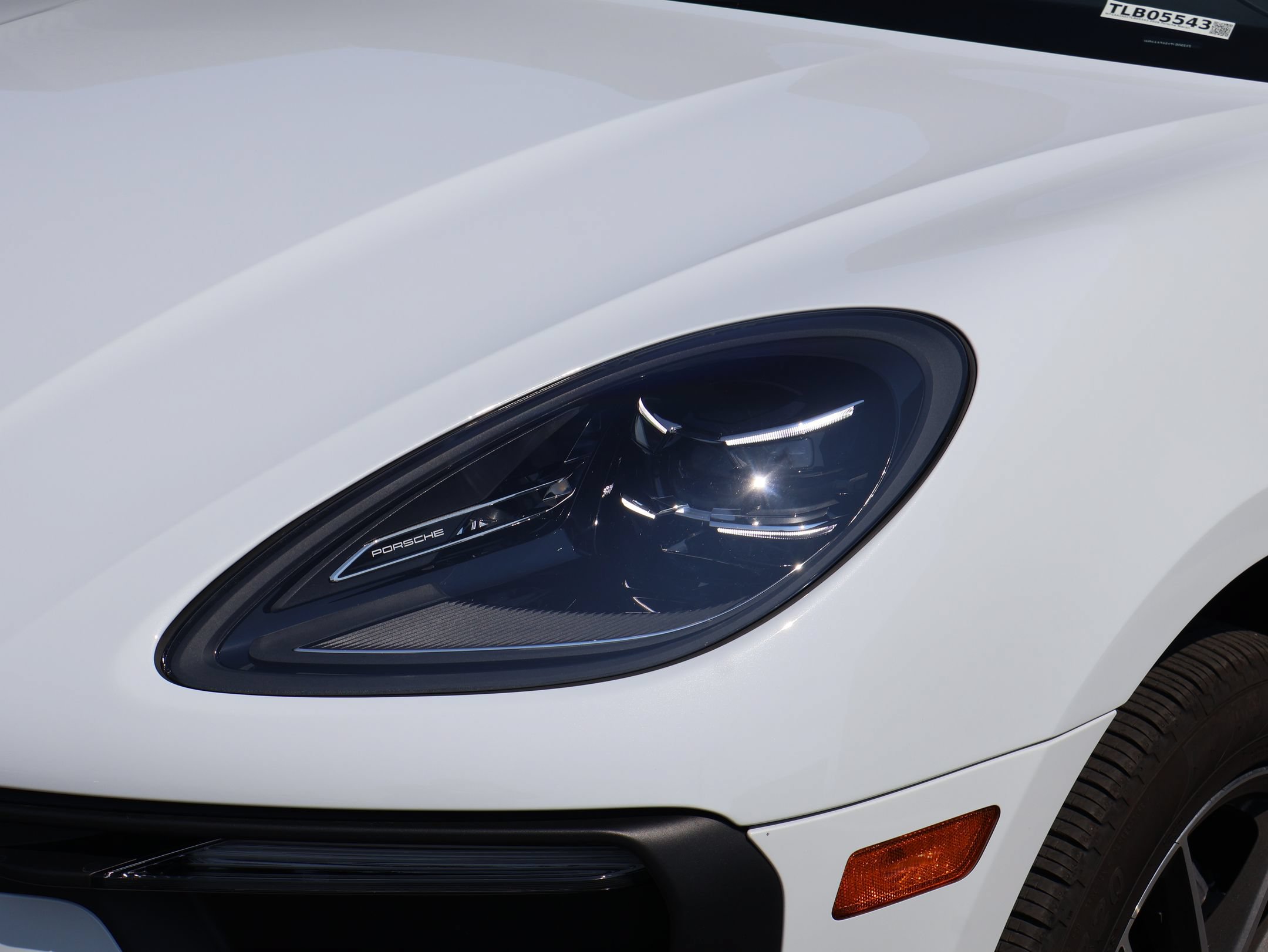 Certified 2026 Porsche Macan AWD/4WD image 41