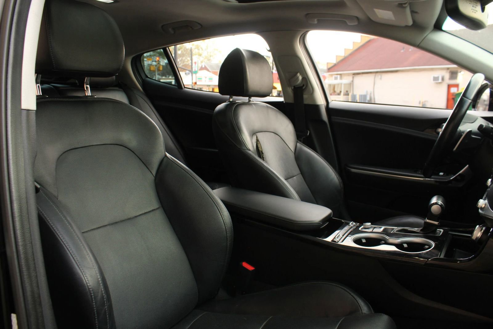 Used 2018 Kia Stinger Premium RWD image 25