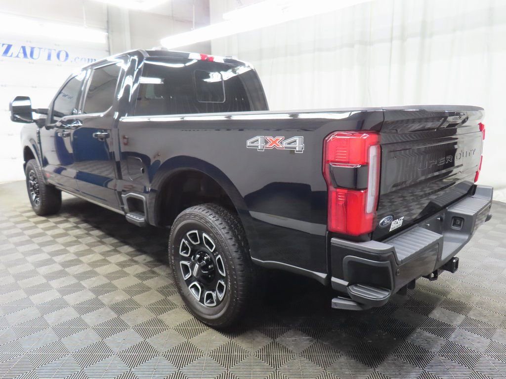 Used 2025 Ford F250 4x4 Crew Cab Super Duty image 5