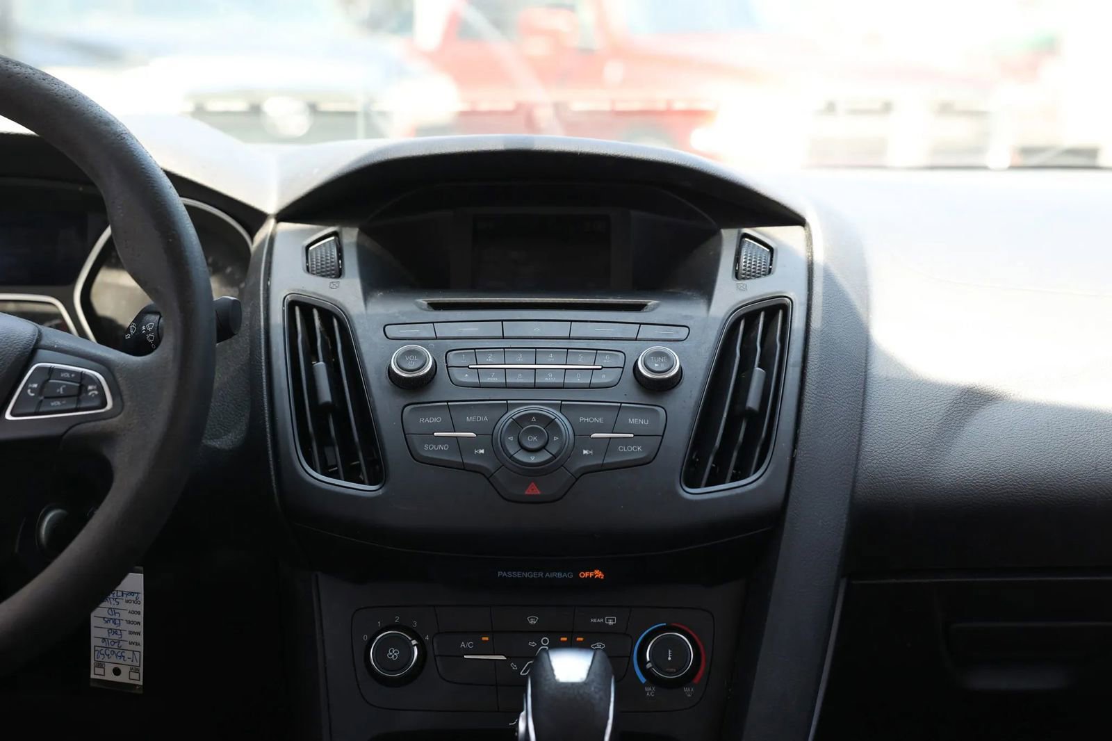 Used 2016 Ford Focus SE FWD image 32