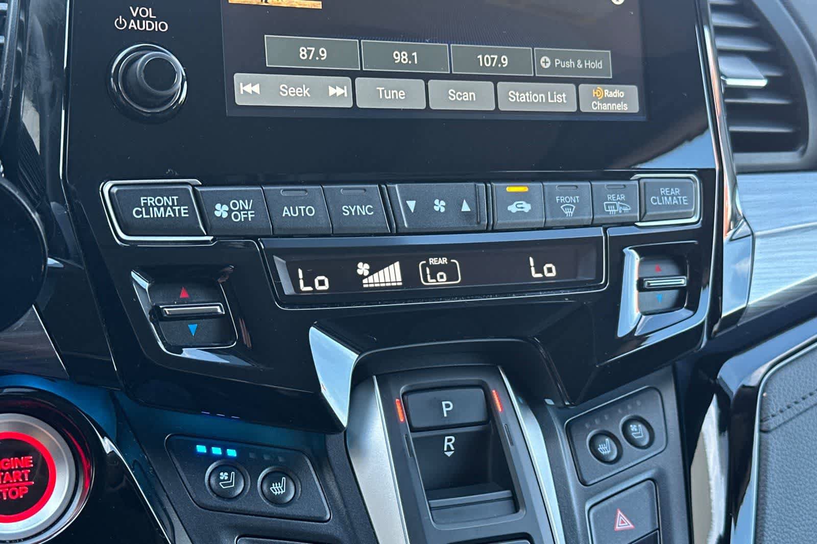 Used 2024 Honda Odyssey Elite image 23