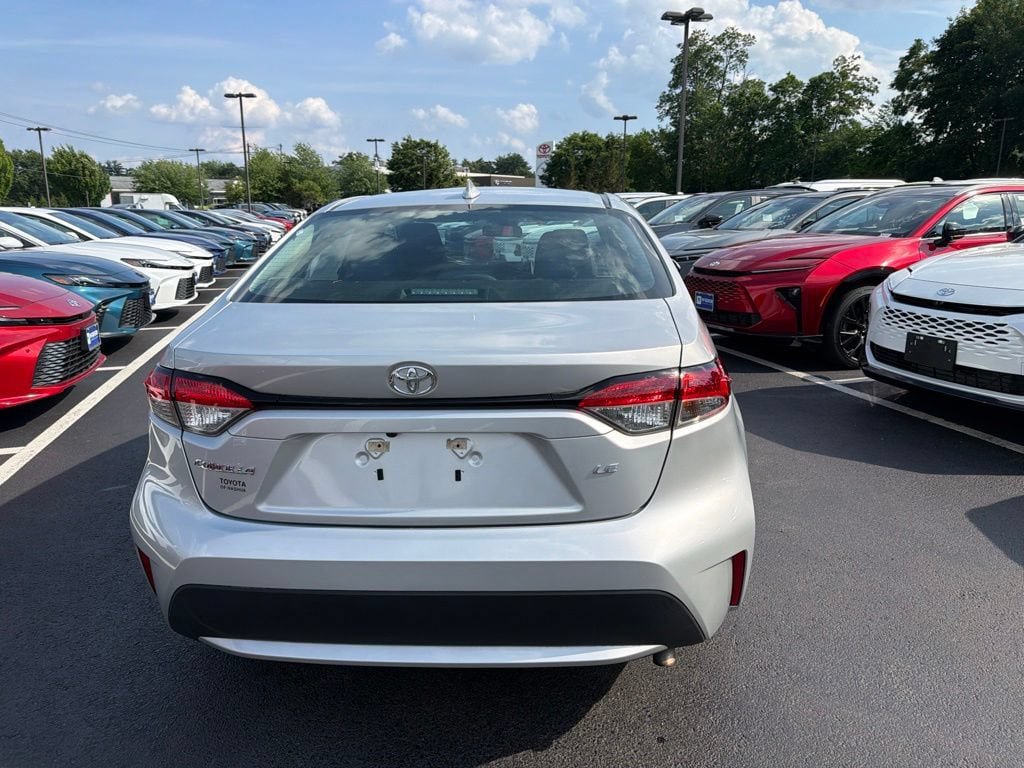 Used 2020 Toyota Corolla LE FWD image 6