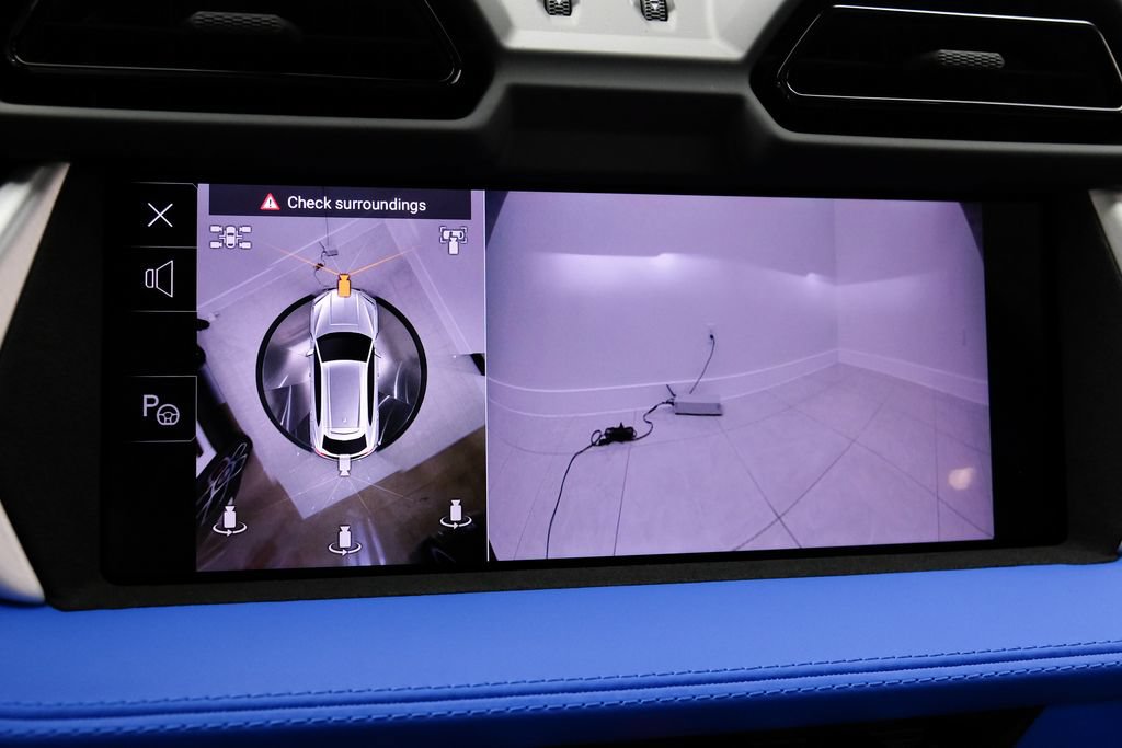 Used 2025 Lamborghini Urus SE AWD/4WD image 26