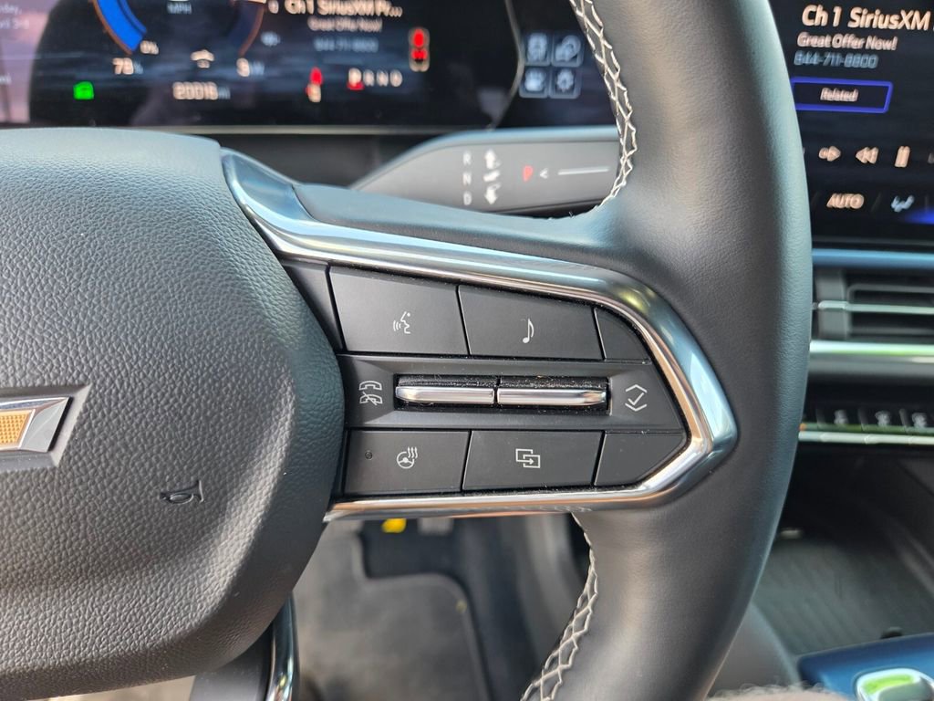 Certified 2025 Chevrolet Equinox EV LT w/ Convenience Package image 29