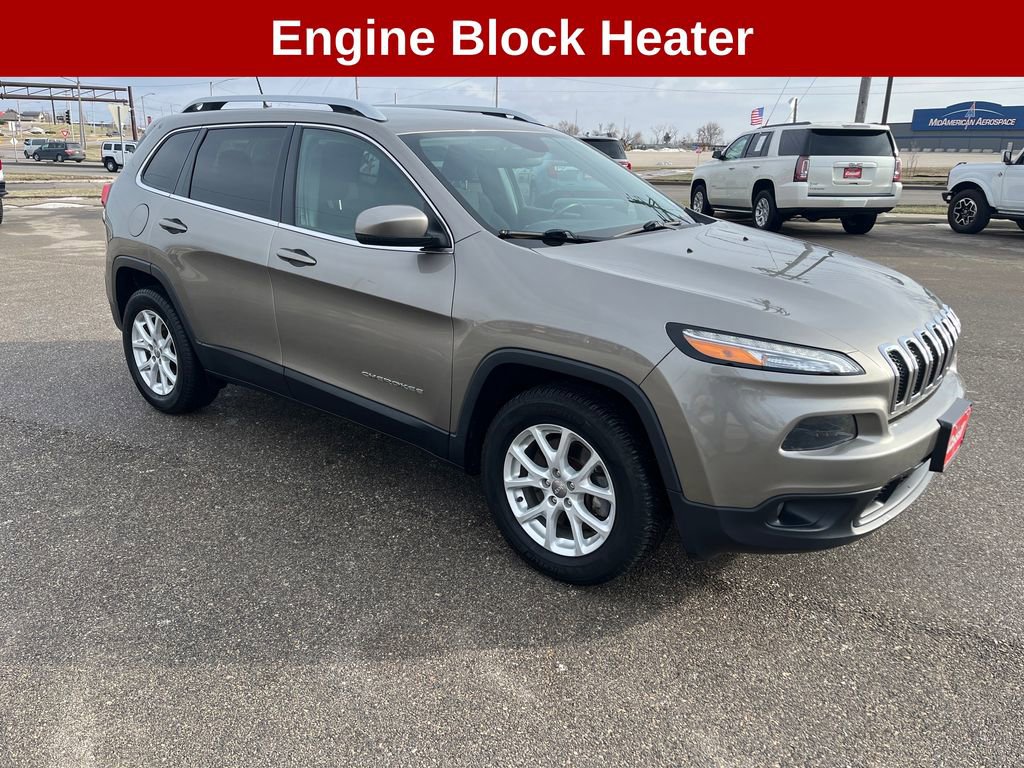 Used 2016 Jeep Cherokee Latitude w/ Safety/Convenience Group image 8