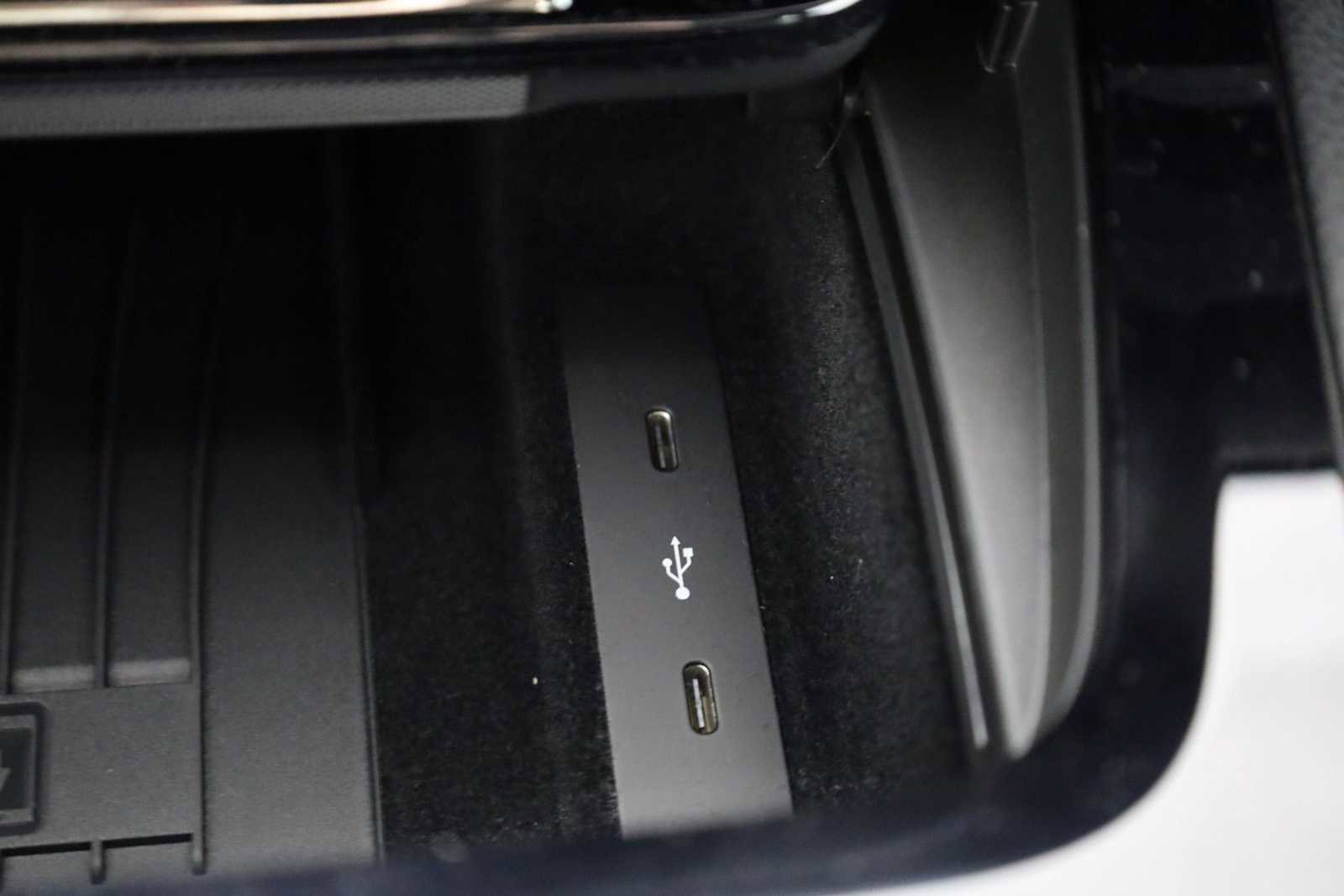 New 2025 Porsche Cayenne Coupe image 35