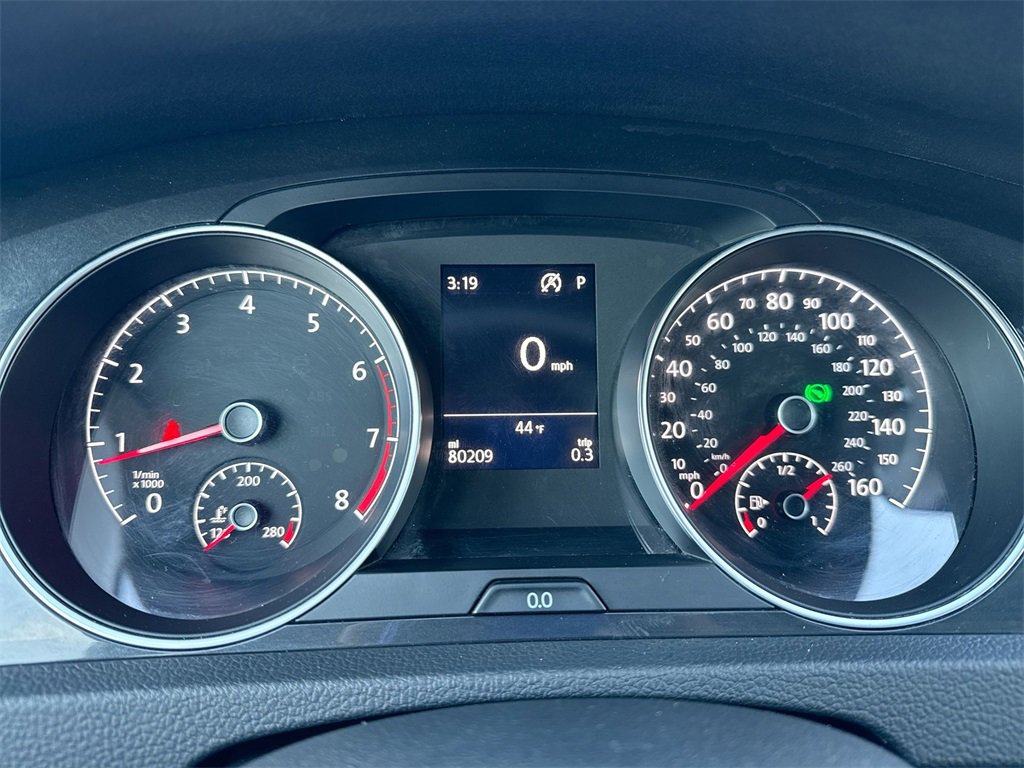 Used 2021 Volkswagen Golf 4-Door image 10