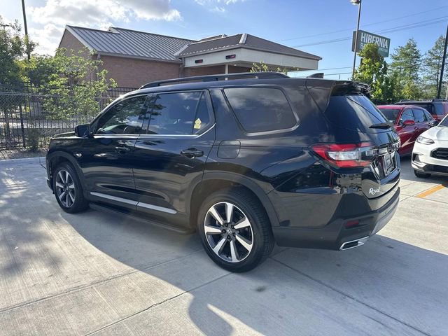 Used 2023 Honda Pilot Touring image 5
