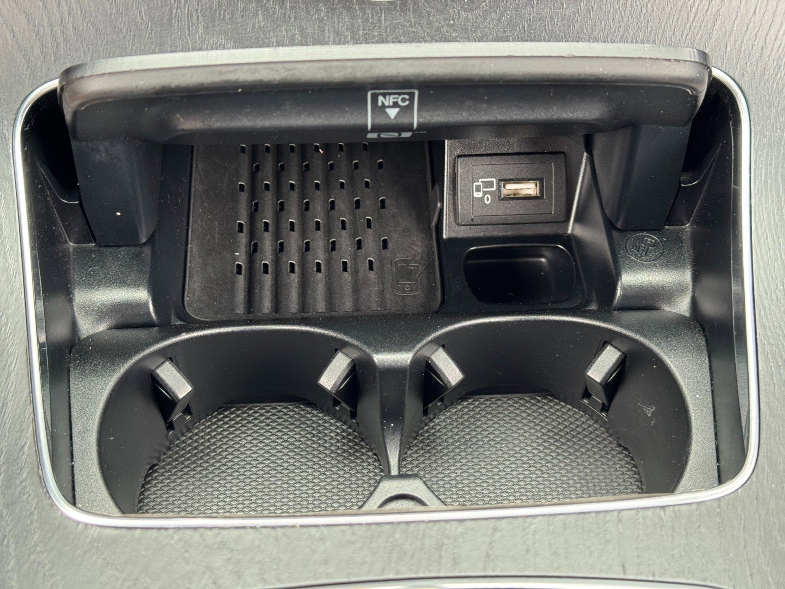 Used 2018 Mercedes-Benz E 400 Cabriolet w/ Premium 1 Package image 33