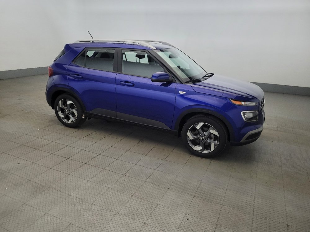 Used 2024 Hyundai Venue SEL FWD image 11