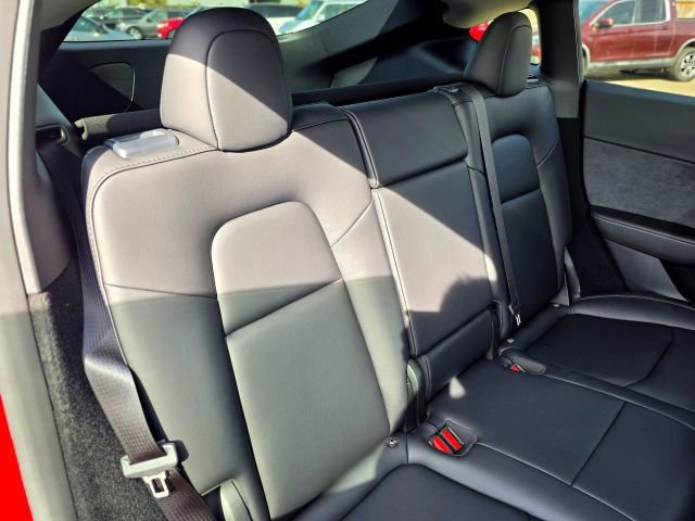 Used 2023 Tesla Model Y Long Range image 31