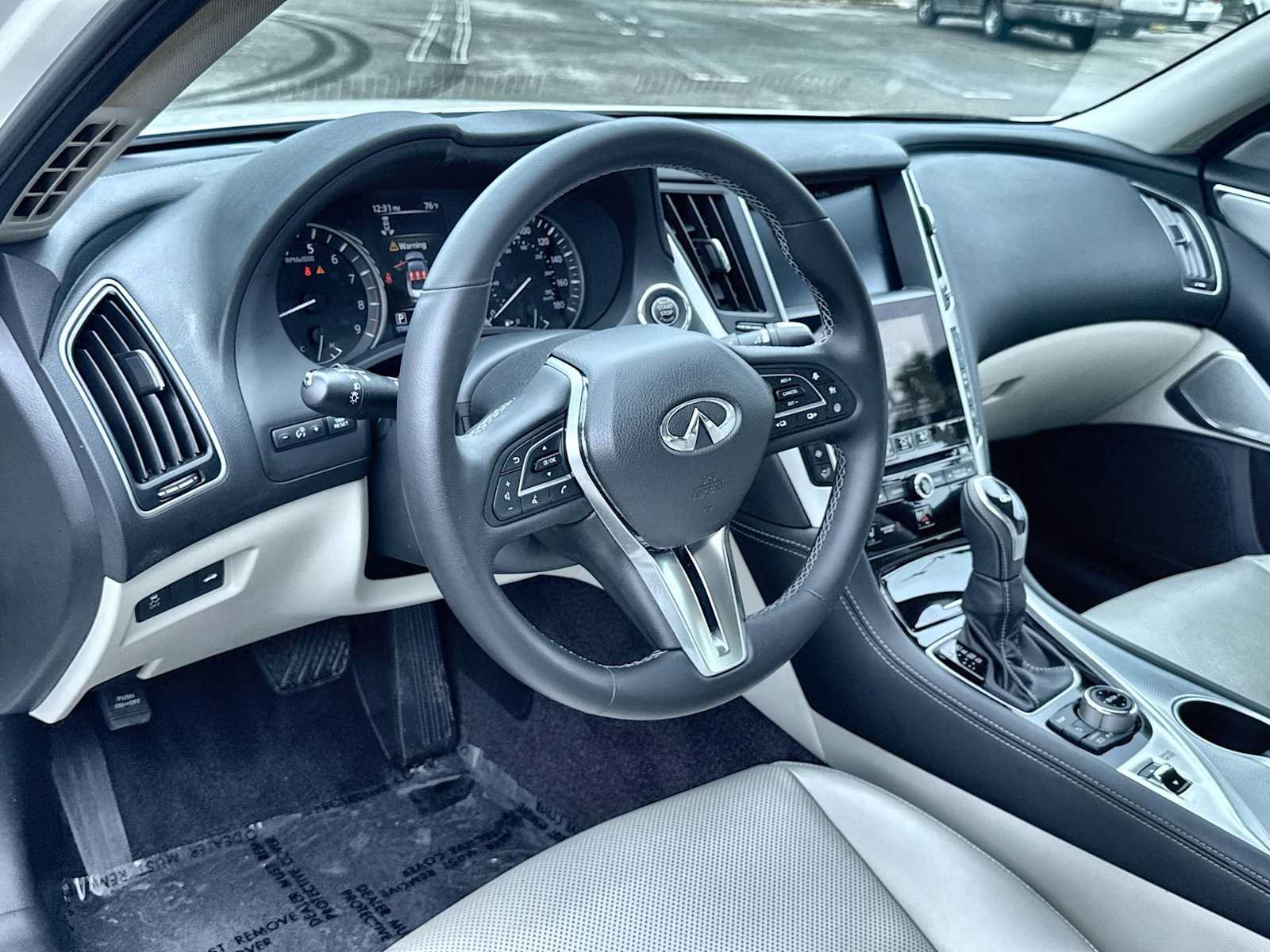 Used 2023 INFINITI Q50 Luxe w/ Cargo Package RWD image 13