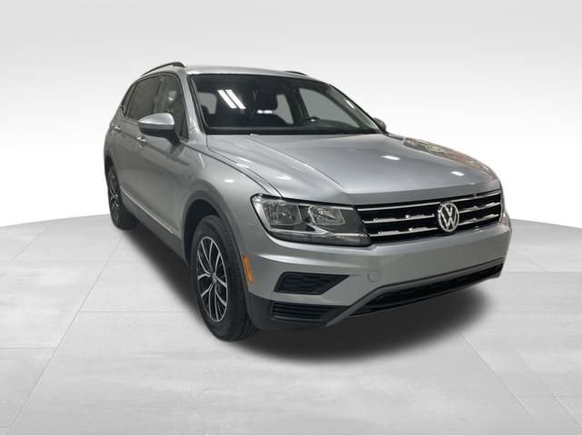 Certified 2021 Volkswagen Tiguan SE image 9
