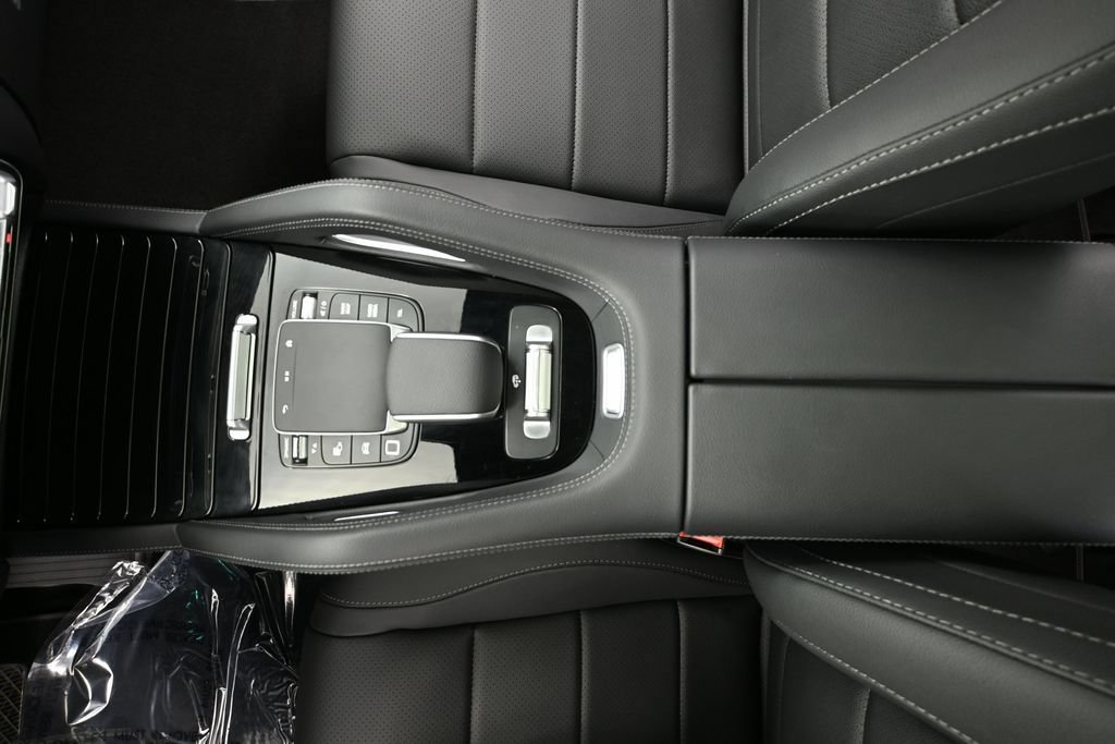 Used 2026 Mercedes-Benz GLS 450 4MATIC image 28