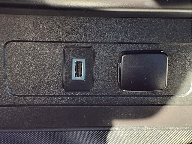 Certified 2019 Ford Escape Titanium AWD/4WD image 17