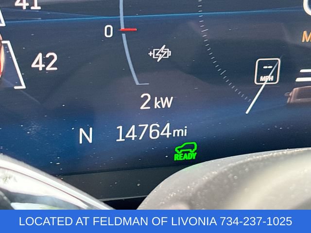 Used 2024 Cadillac Lyriq Luxury AWD/4WD image 12