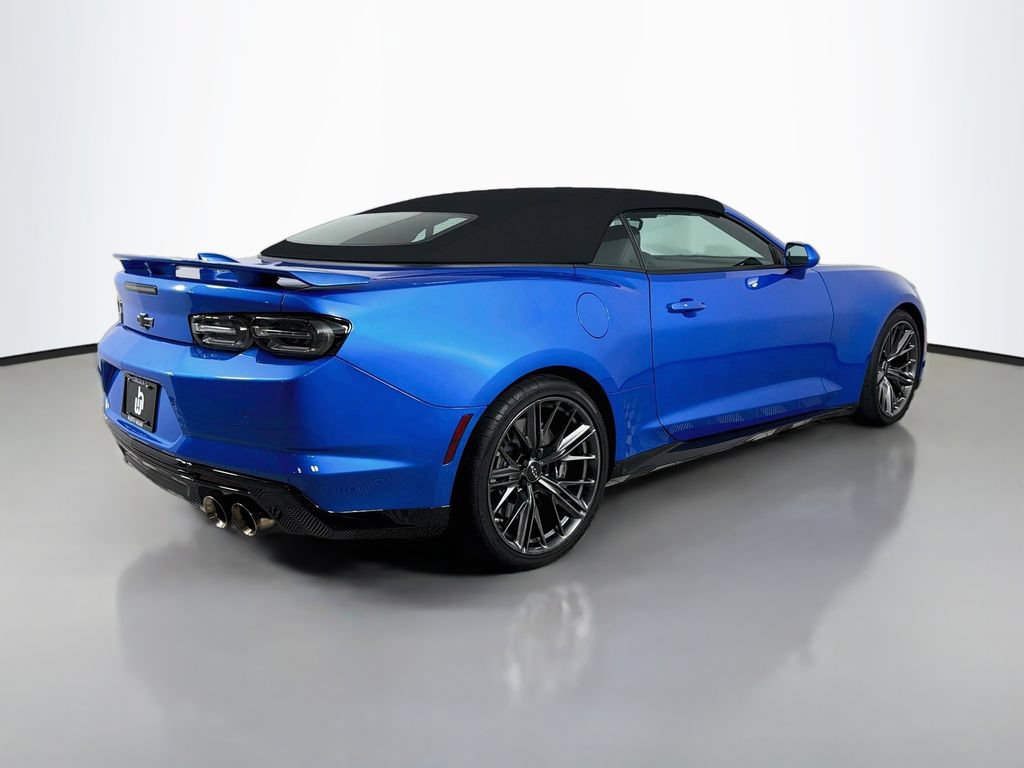 Used 2024 Chevrolet Camaro ZL1 RWD image 5