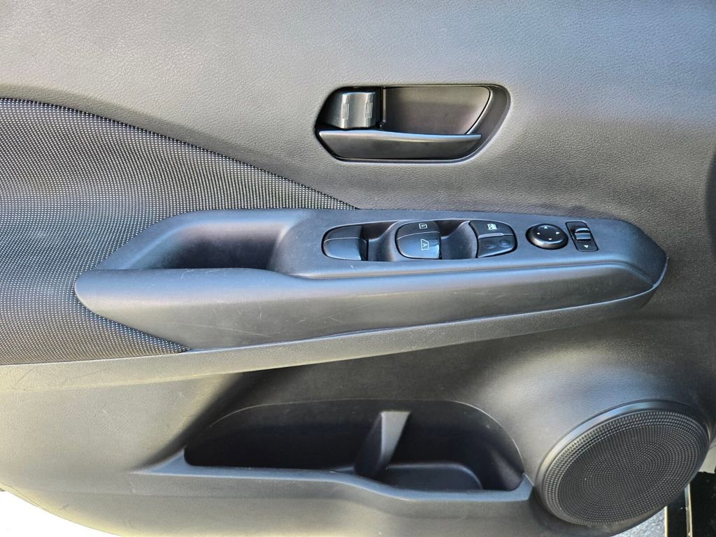 Used 2020 Nissan Kicks S FWD image 21