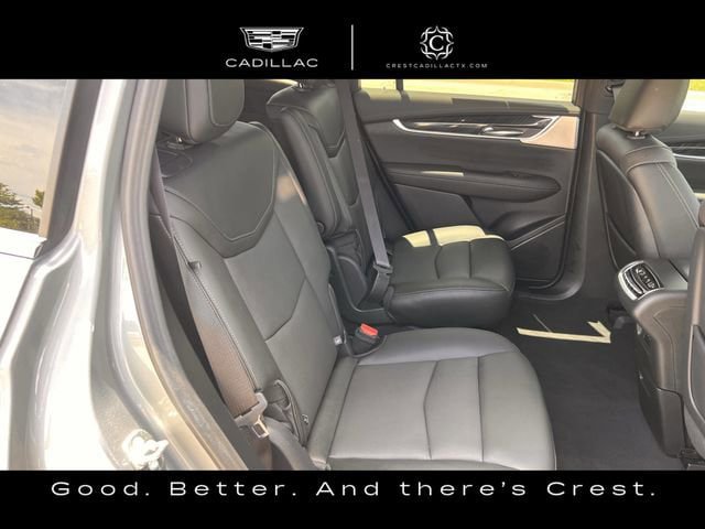 Used 2024 Cadillac XT6 Premium Luxury w/ Technology Package FWD image 31