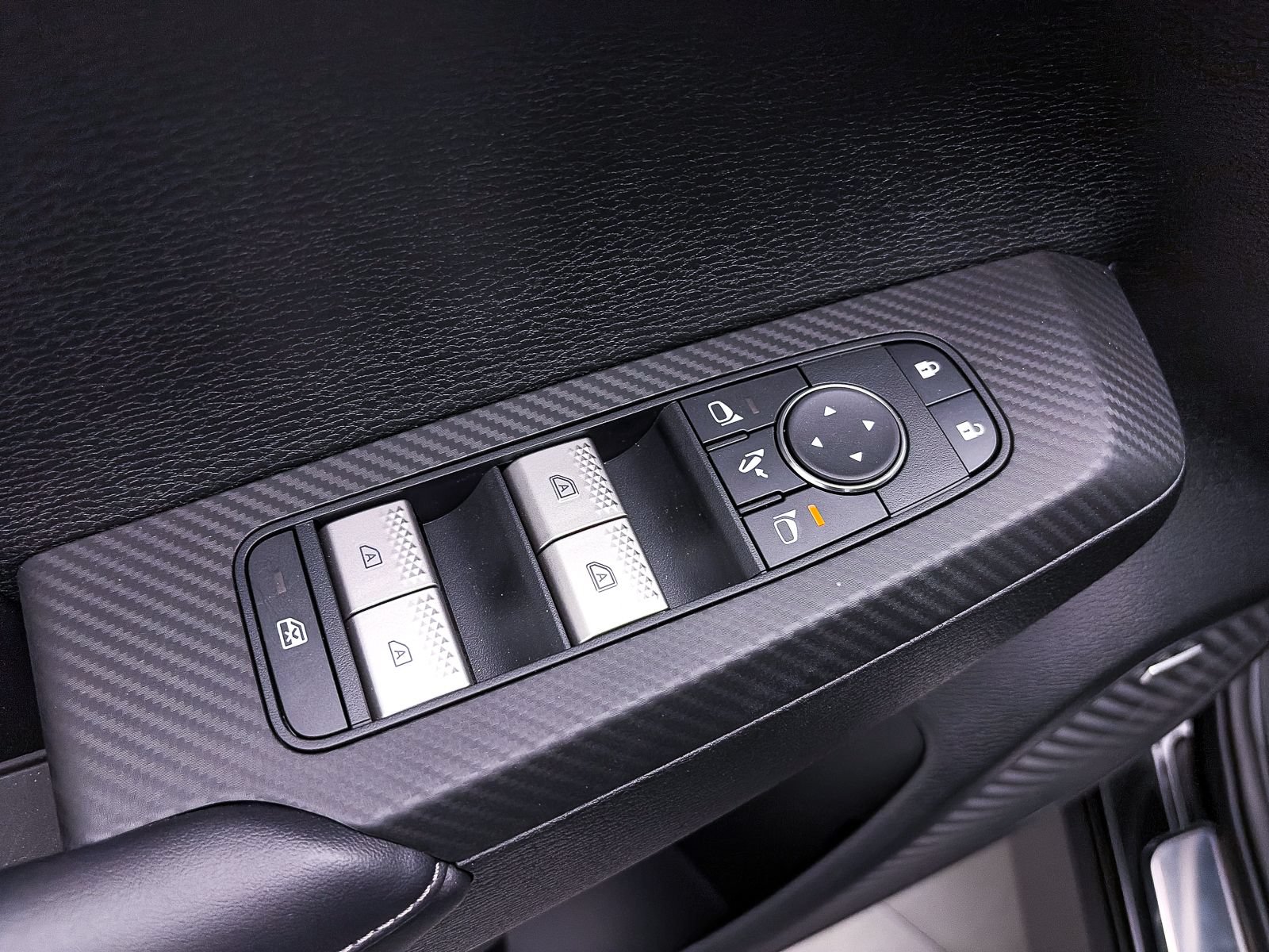 New 2026 Mitsubishi Outlander SE FWD image 8