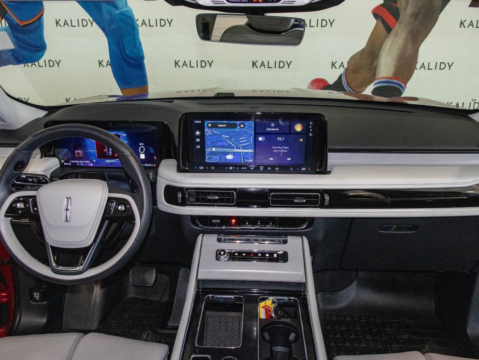 Used 2025 Lincoln Aviator Reserve w/ Equipment Group 201A image 3