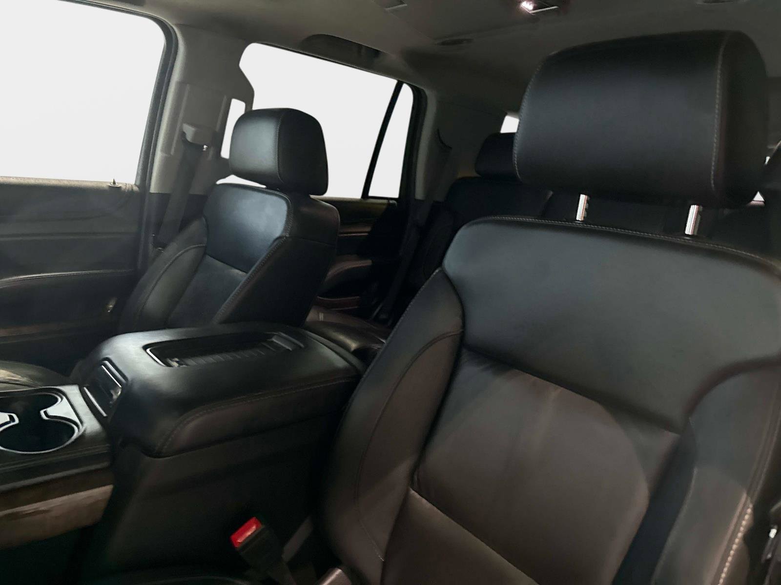 Used 2016 Chevrolet Tahoe LT w/ Luxury Package RWD image 18