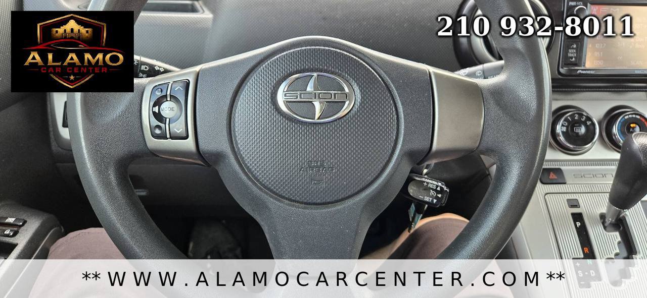 Used 2014 Scion xB FWD image 33