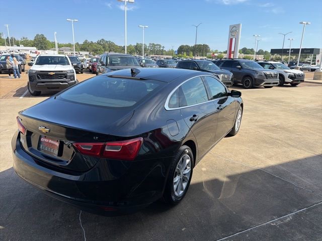 Used 2023 Chevrolet Malibu LT w/ Driver Confidence Package image 4