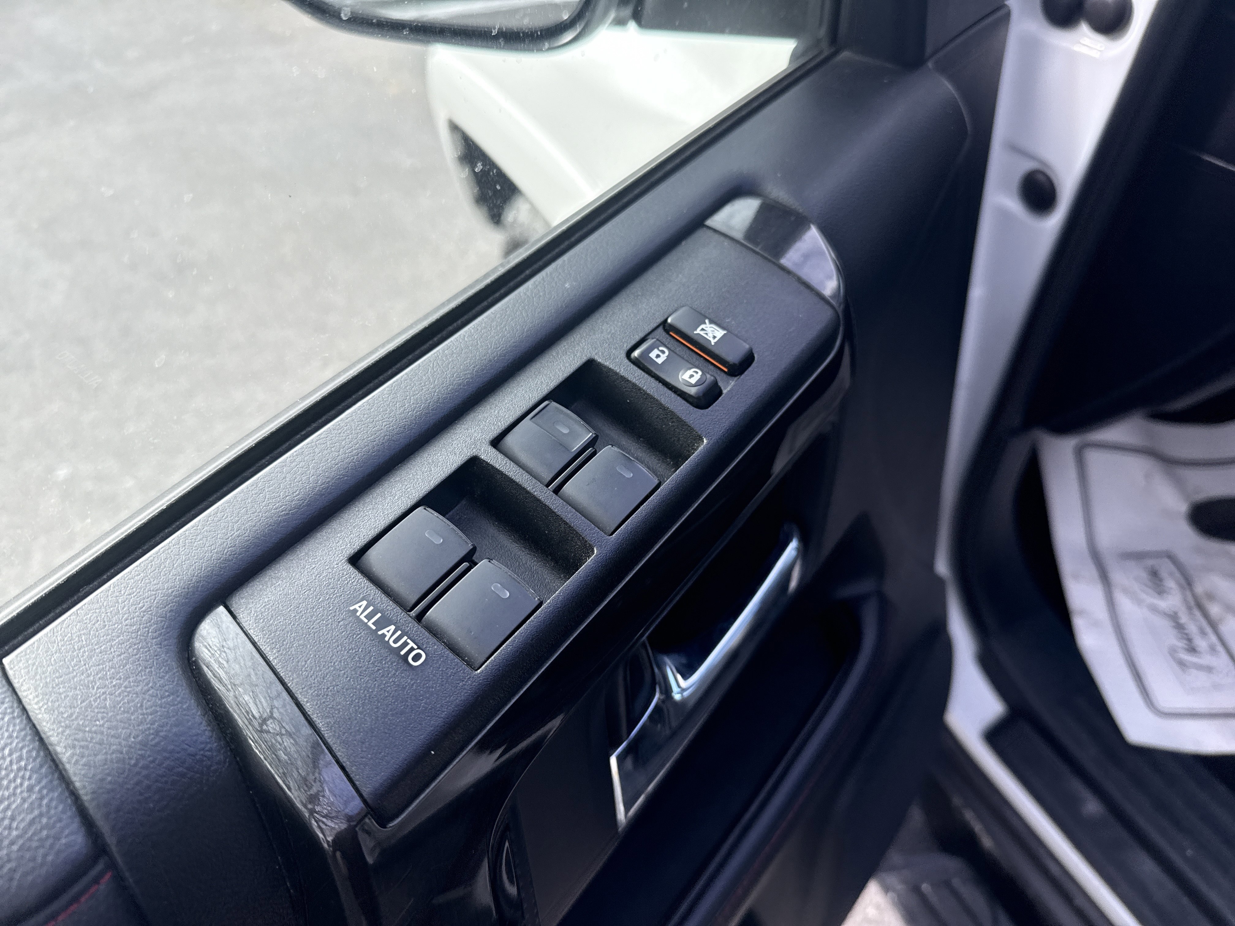 Used 2024 Toyota 4Runner TRD Off-Road Premium w/ Off Road Premium Plus Package image 16