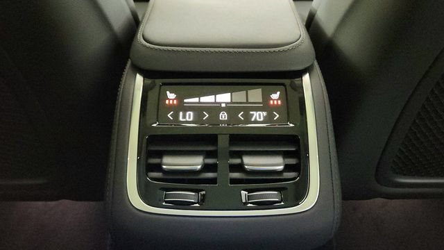 New 2026 Volvo XC90 B6 Plus w/ Protection Package AWD/4WD image 31